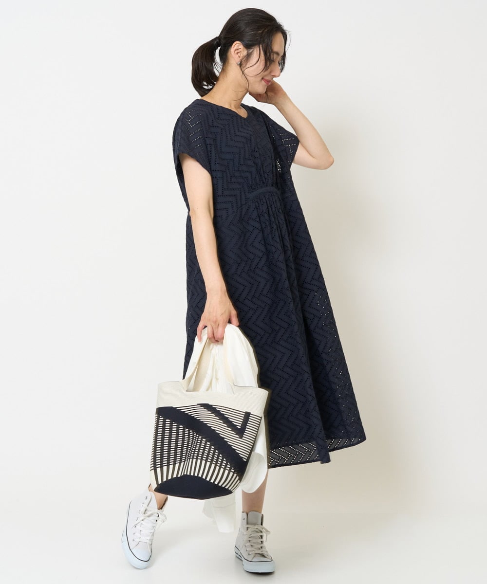 PZEHA56390 GEORGES RECH(ジョルジュ・レッシュ) コットンエンブロイダリーワンピース ネイビー