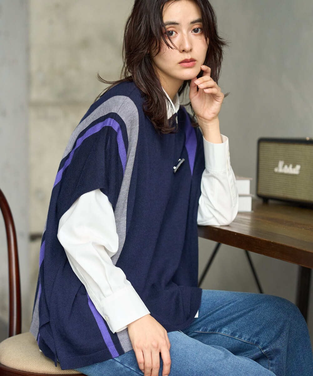 PZFAG13230 GEORGES RECH(ジョルジュ・レッシュ) カラーブロックニットポンチョ ネイビー