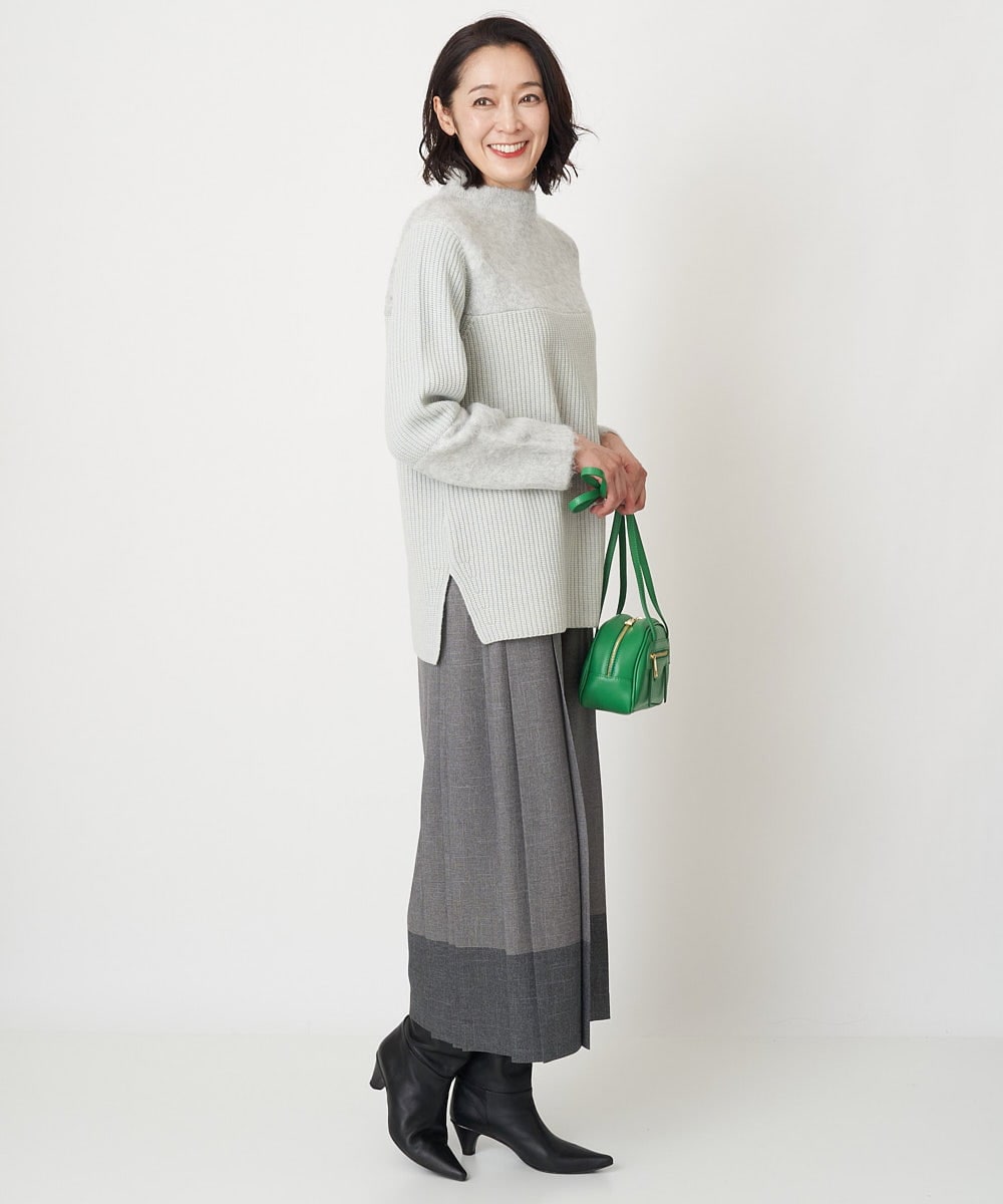 PZFCV06250 GEORGES RECH(ジョルジュ・レッシュ) ヘアリーブークレヤーンボトルネックニット ライトグレー
