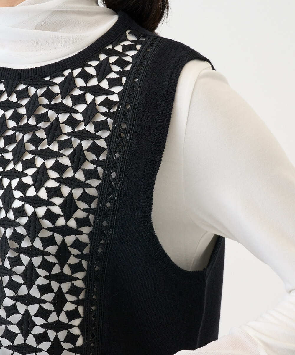 PZFEE23230 GEORGES RECH(ジョルジュ・レッシュ) 幾何レースショートニットベスト ブラック