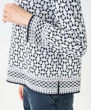 PZFEE26270 GEORGES RECH(ジョルジュ・レッシュ)  [日本製]レース柄ジャカードニットプルオーバー ネイビー