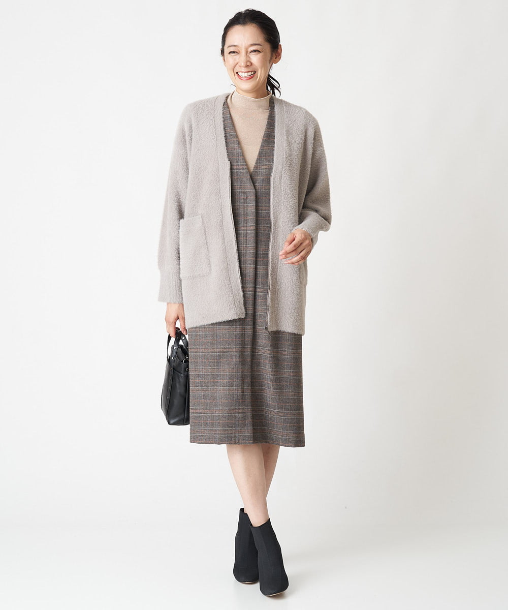 PZFJS39230 GEORGES RECH(ジョルジュ・レッシュ) プレーディングラメハイネックニット アイボリー