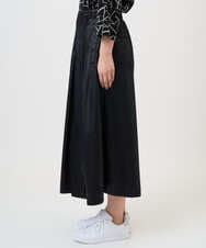 PZHAD40330 GEORGES RECH(ジョルジュ・レッシュ) フェイクレザーランダムタックスカート ブラック