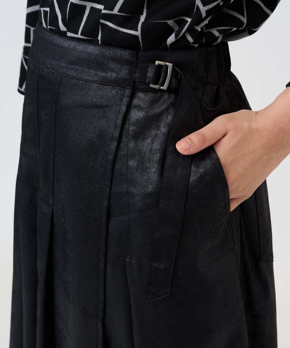 PZHAD40330 GEORGES RECH(ジョルジュ・レッシュ) フェイクレザーランダムタックスカート ブラック