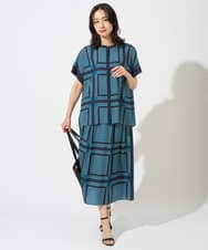 PZHGD14360 GEORGES RECH(ジョルジュ・レッシュ)  [日本製/セットアップ対応]ジオメトリックスカーフ柄スカート ネイビー系