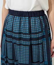 PZHGD14360 GEORGES RECH(ジョルジュ・レッシュ)  [日本製/セットアップ対応]ジオメトリックスカーフ柄スカート ネイビー系