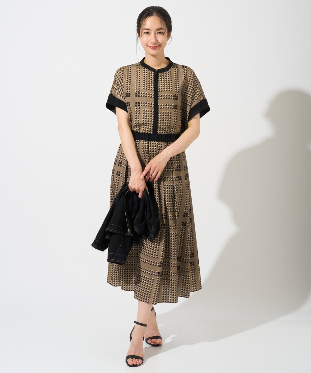 PZHGD14360 GEORGES RECH(ジョルジュ・レッシュ)  [日本製/セットアップ対応]ジオメトリックスカーフ柄スカート ネイビー系