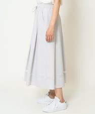 PZHHA55330 GEORGES RECH(ジョルジュ・レッシュ) [接触冷感/吸水速乾]サッカーシャドーギンガムタックフレアスカート ライトグレー