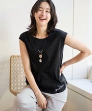 PZKEE46110 GEORGES RECH(ジョルジュ・レッシュ) ロゴ刺繍フレンチスリーブカットソー ブラック