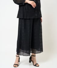 PZLGB34270 GEORGES RECH(ジョルジュ・レッシュ) 幾何ボーダーレースプリーツワイドパンツ ブラック
