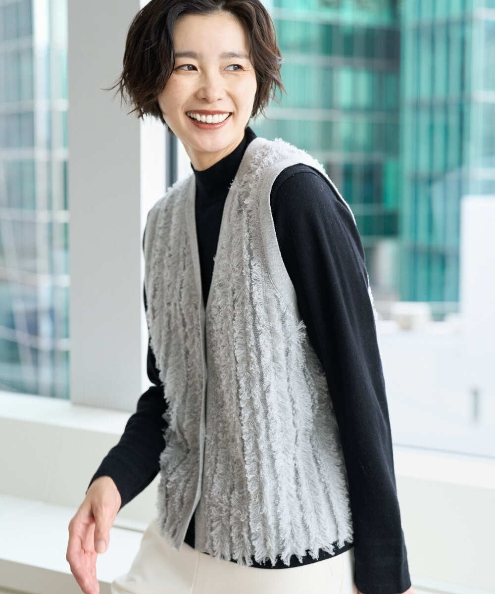 PZSAD36250 GEORGES RECH(ジョルジュ・レッシュ) ラメジャガードシャギーニットベスト ネイビー