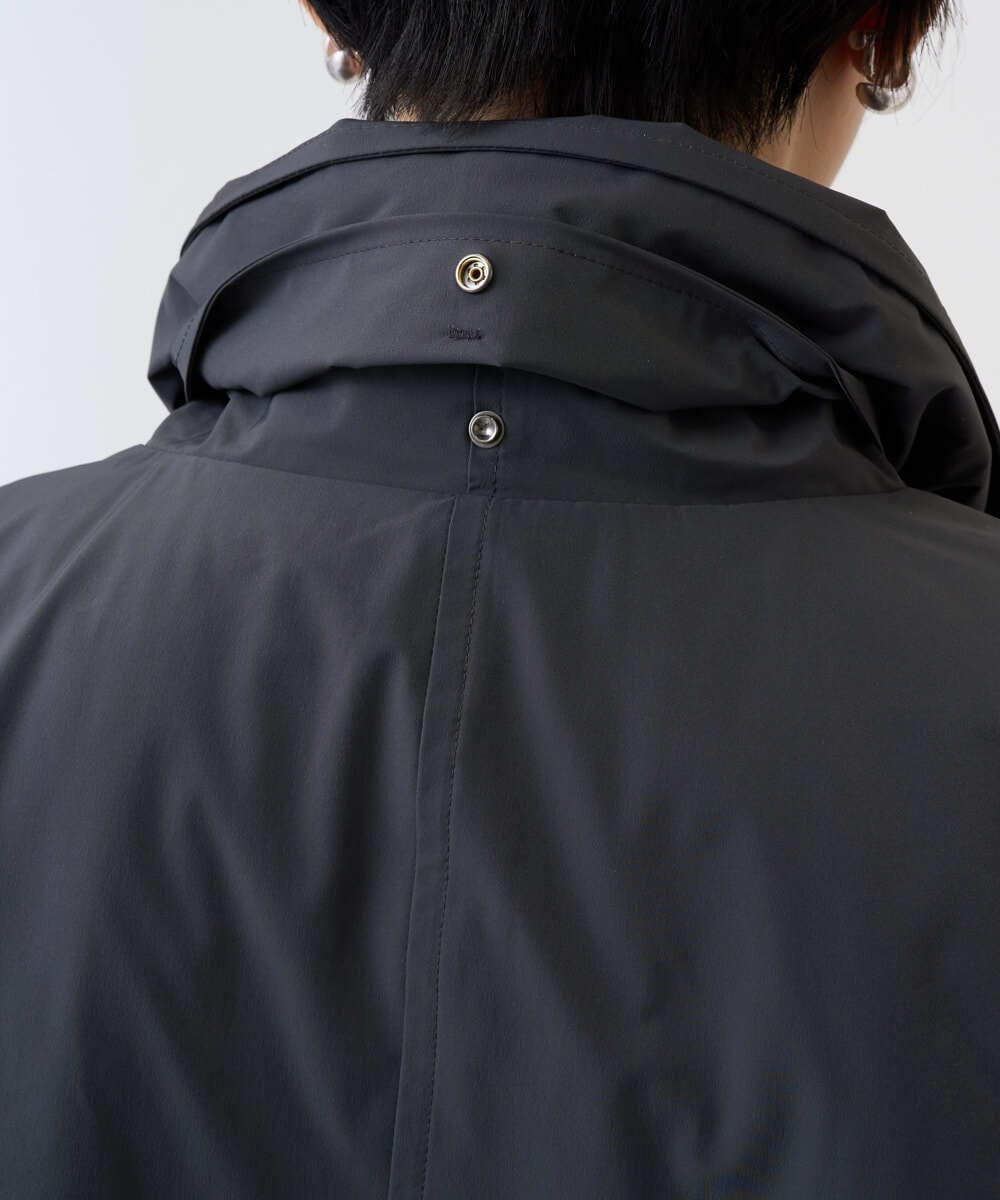 PZUAD46590 GEORGES RECH(ジョルジュ・レッシュ) ステッチレスステンカラーミドルダウンコート ダークグレー