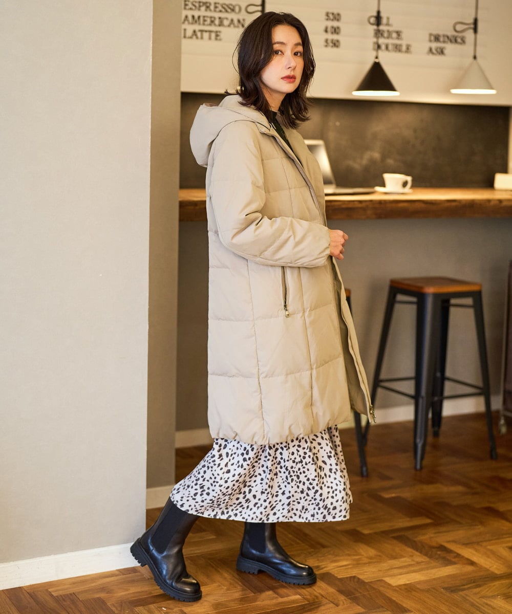 PZUAD47570 GEORGES RECH(ジョルジュ・レッシュ) シャイニータフタロングダウンコート ベージュ