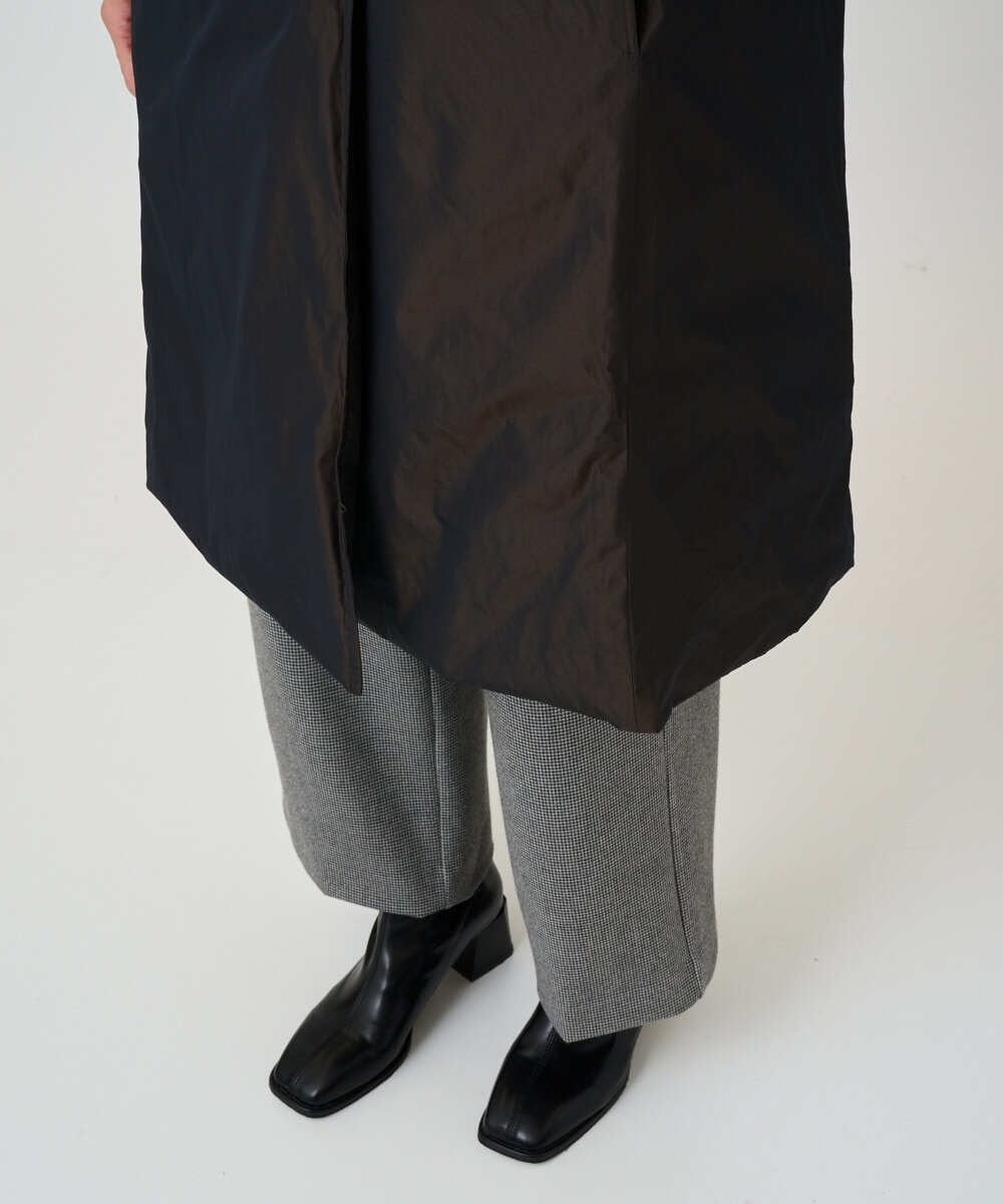 PZUCD55590 GEORGES RECH(ジョルジュ・レッシュ) ステッチレスシャンブレーロングダウンコート ブラウン