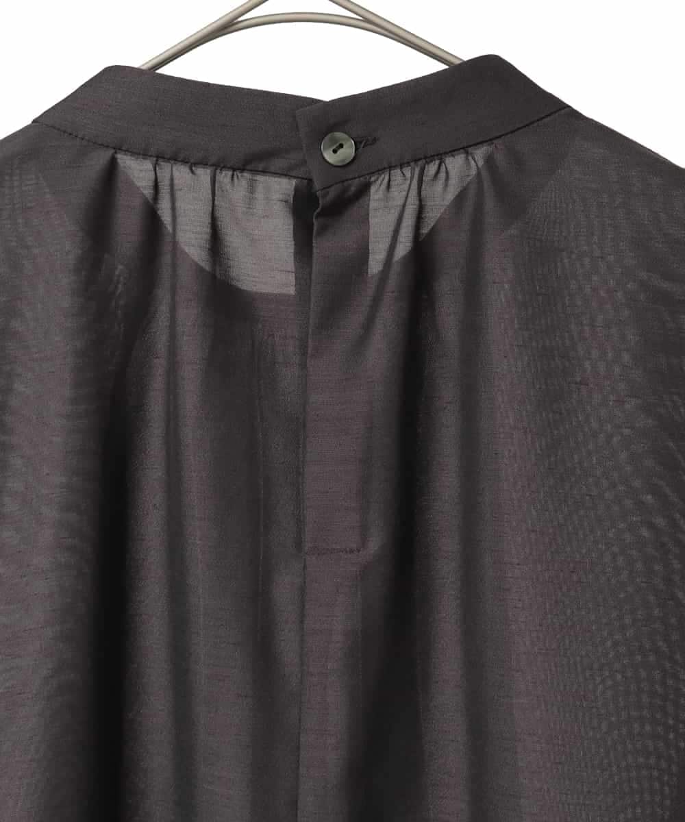 R6BED50260 HIROKO BIS(小さいサイズ)(メゾン ドゥ サンク) 【小さいサイズ】スタンドカラーかまぼこプリーツブラウス ダークグレー