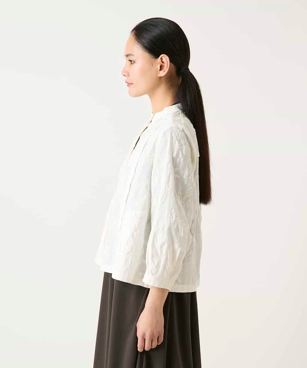 R6BFD25270 HIROKO BIS(小さいサイズ)(メゾン ドゥ サンク) 【小さいサイズ】ボタニカルモチーフショートブラウス ホワイト