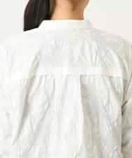 R6BFD25270 HIROKO BIS(小さいサイズ)(メゾン ドゥ サンク) 【小さいサイズ】ボタニカルモチーフショートブラウス ホワイト