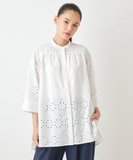 R6BGW05270 HIROKO BIS(小さいサイズ)(メゾン ドゥ サンク) 【小さいサイズ】アイレット刺繍デザインチュニックシャツ ホワイト