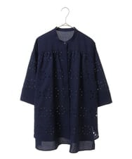 R6BGW05270 HIROKO BIS(小さいサイズ)(メゾン ドゥ サンク) 【小さいサイズ】アイレット刺繍デザインチュニックシャツ ホワイト