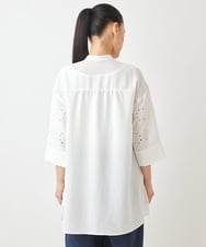 R6BGW05270 HIROKO BIS(小さいサイズ)(メゾン ドゥ サンク) 【小さいサイズ】アイレット刺繍デザインチュニックシャツ ホワイト