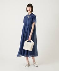 R6EGE31340 HIROKO BIS(小さいサイズ)(メゾン ドゥ サンク) 【小さいサイズ】サテンデニムピンタックデザインワンピース ネイビー