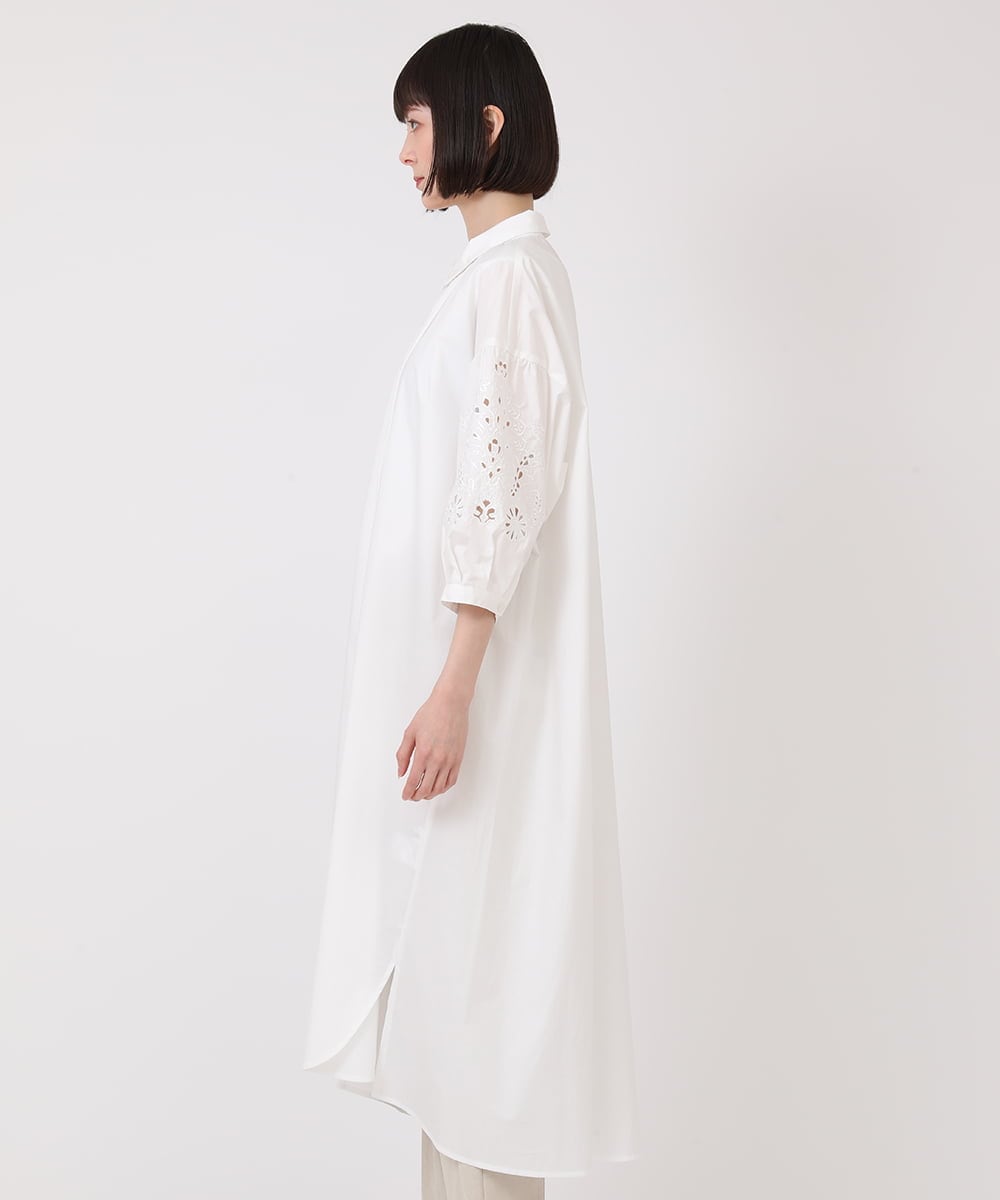 R6EHV21330 HIROKO BIS(小さいサイズ)(メゾン ドゥ サンク) 【小さいサイズ】刺繍スリーブデザインシャツワンピース ホワイト