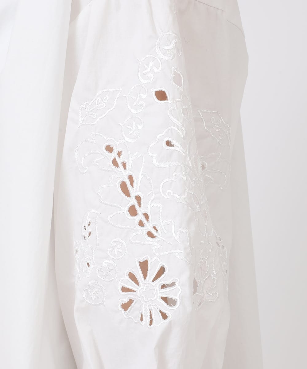 R6EHV21330 HIROKO BIS(小さいサイズ)(メゾン ドゥ サンク) 【小さいサイズ】刺繍スリーブデザインシャツワンピース ホワイト