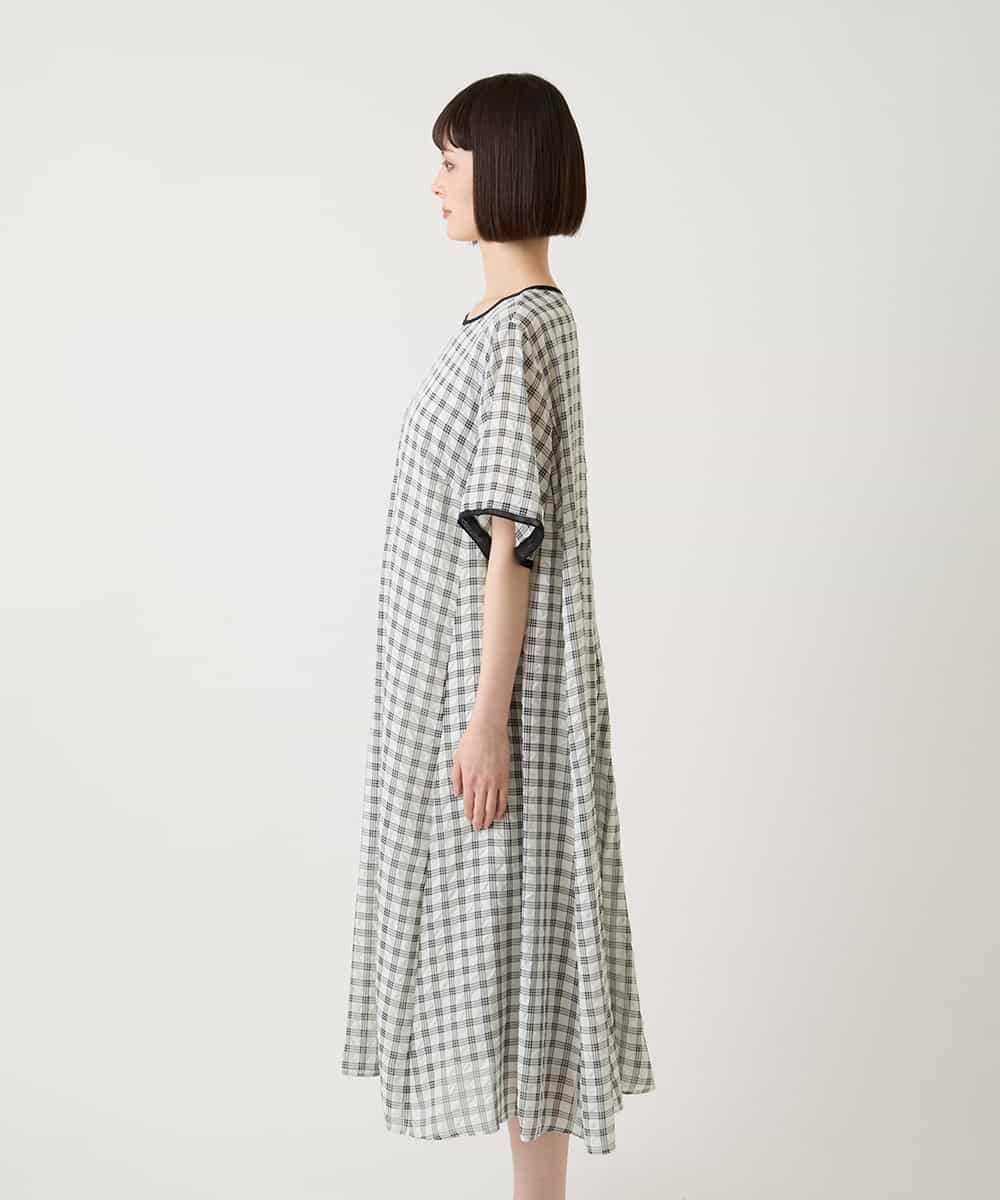 R6EIE11390 HIROKO BIS(小さいサイズ)(メゾン ドゥ サンク) 【小さいサイズ】サッカーチェック半袖ワンピース ホワイト