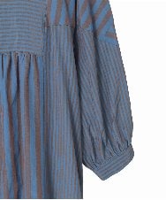 R6EJB21360 HIROKO BIS(小さいサイズ)(メゾン ドゥ サンク) 【小さいサイズ】ストライプパターン切り替えデザインワンピース ネイビー