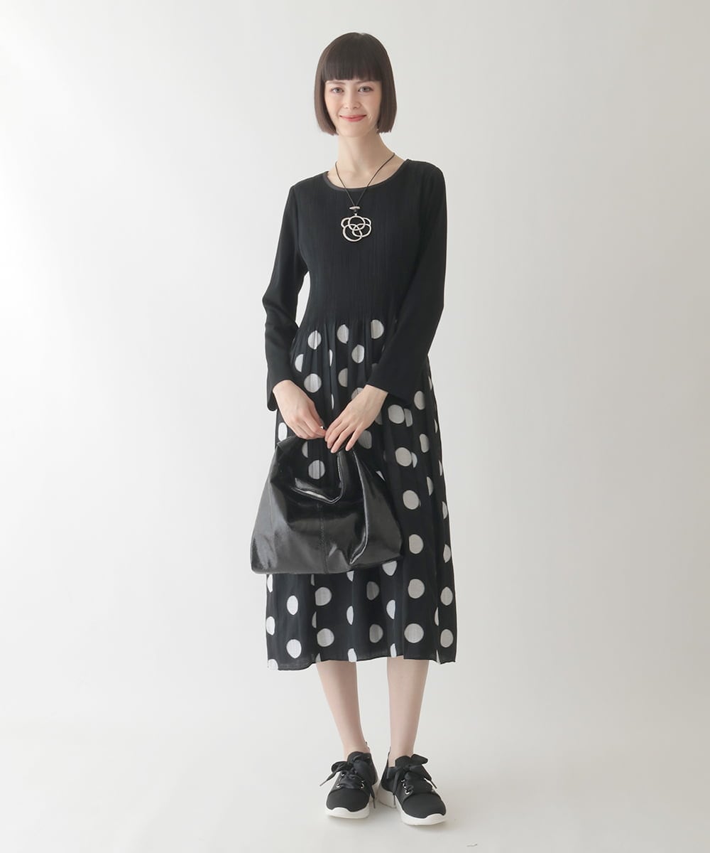 R6ELB42490 HIROKO BIS(小さいサイズ)(メゾン ドゥ サンク) ドット柄カットジャカードワンピース ブラック