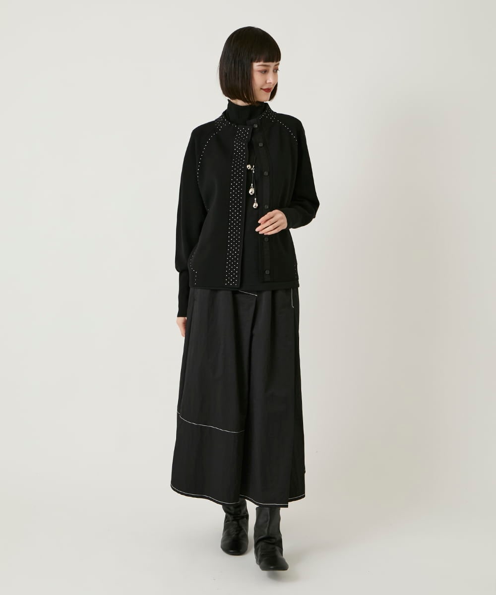 R6FAE45360 HIROKO BIS(小さいサイズ)(メゾン ドゥ サンク) 【小さいサイズ】スタッズアクセントニットカーディガン ブラック