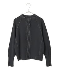 R6FAE45360 HIROKO BIS(小さいサイズ)(メゾン ドゥ サンク) 【小さいサイズ】スタッズアクセントニットカーディガン ブラック