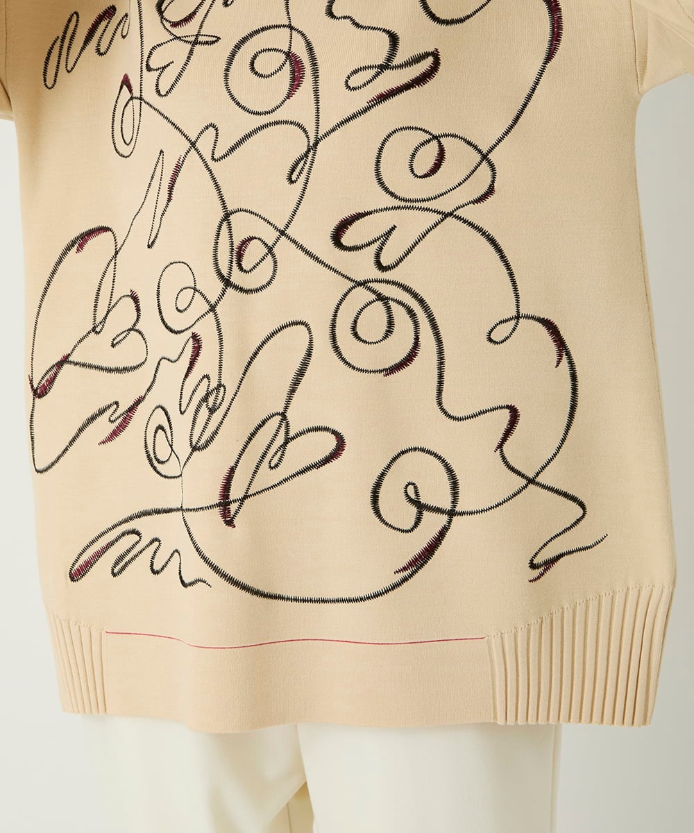 R6FAE50330 HIROKO BIS(小さいサイズ)(メゾン ドゥ サンク) 【小さいサイズ】ニュアンス刺繍アクセントニットプルオーバー ベージュ