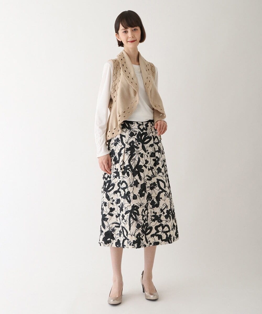 R6FAV05390 HIROKO BIS(小さいサイズ)(メゾン ドゥ サンク) 【小さいサイズ】ストレッチウールアイレットベスト ベージュ