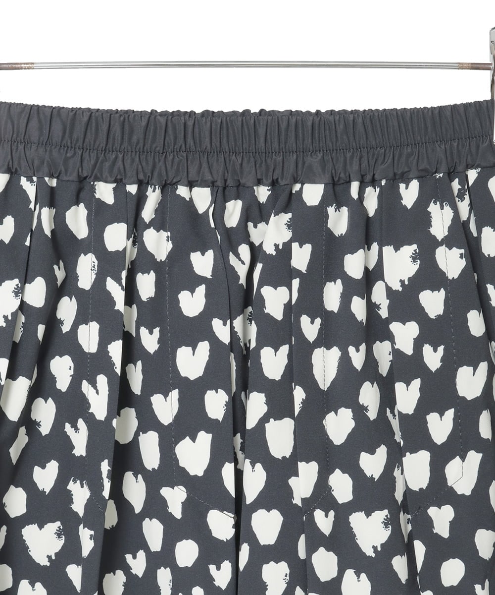 R6HAD31290 HIROKO BIS(小さいサイズ)(メゾン ドゥ サンク) 【小さいサイズ】ハート柄ドットプリントフレアスカート ブラウン