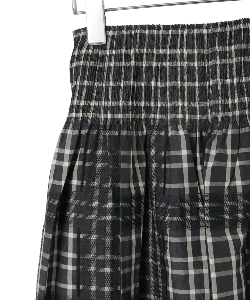 R6HAE52330 HIROKO BIS(小さいサイズ)(メゾン ドゥ サンク) 【小さいサイズ】チェックジャカードシャーリングスカート ブラック