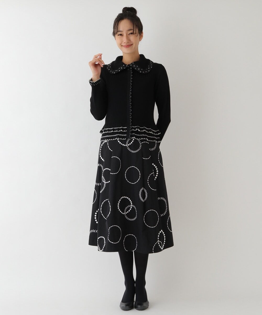R6HAU26330 HIROKO BIS(小さいサイズ)(メゾン ドゥ サンク) 【小さいサイズ/洗える】サークル刺繍フレアスカート ブラック