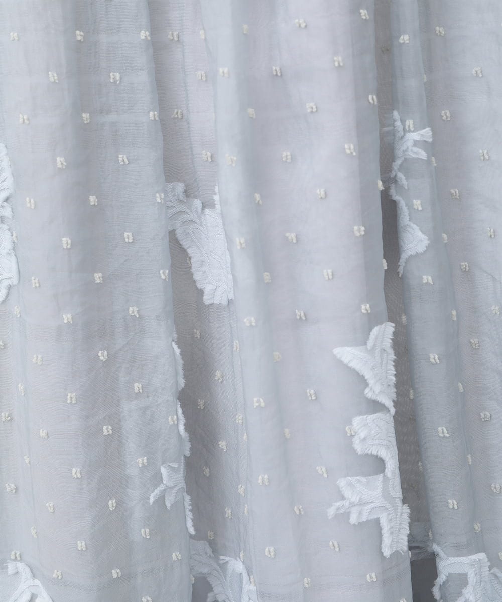 R6HGA31360 HIROKO BIS(小さいサイズ)(メゾン ドゥ サンク) 【小さいサイズ】ドットフラワーシャーリングスカート ライトグレー