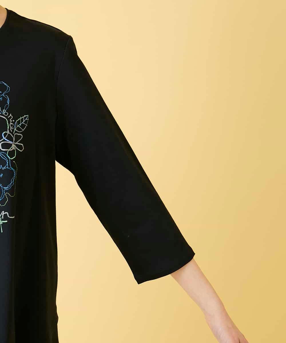 R6KED23230 HIROKO BIS(小さいサイズ)(メゾン ドゥ サンク) 【小さいサイズ】フローラルタイポTシャツ ブラック