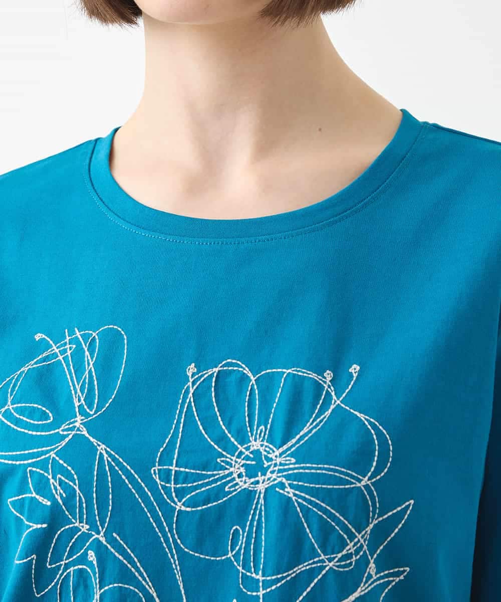 R6KGA07190 HIROKO BIS(小さいサイズ)(メゾン ドゥ サンク) 【小さいサイズ】ステッチ刺繍デザインTシャツ ブルー
