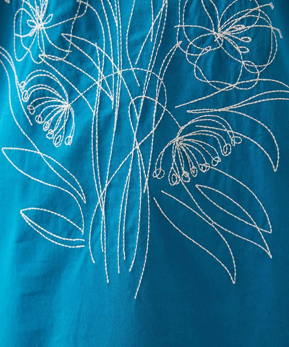 R6KGA07190 HIROKO BIS(小さいサイズ)(メゾン ドゥ サンク) 【小さいサイズ】ステッチ刺繍デザインTシャツ ブルー