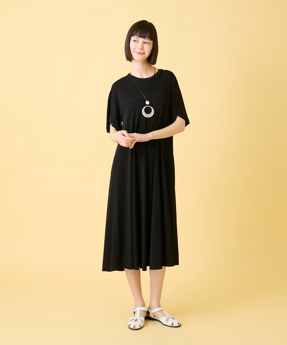 R6PGE02390 HIROKO BIS(小さいサイズ)(メゾン ドゥ サンク) 【小さいサイズ】ケープスリーブデザインワンピース ブラック