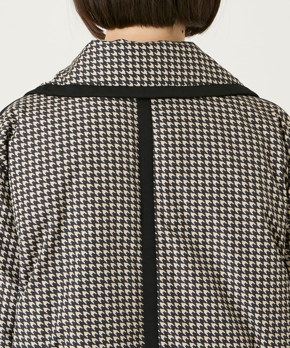 R6UAF01590 HIROKO BIS(小さいサイズ)(メゾン ドゥ サンク) 【小さいサイズ】千鳥プリントテープアクセントダウンコート ブラック