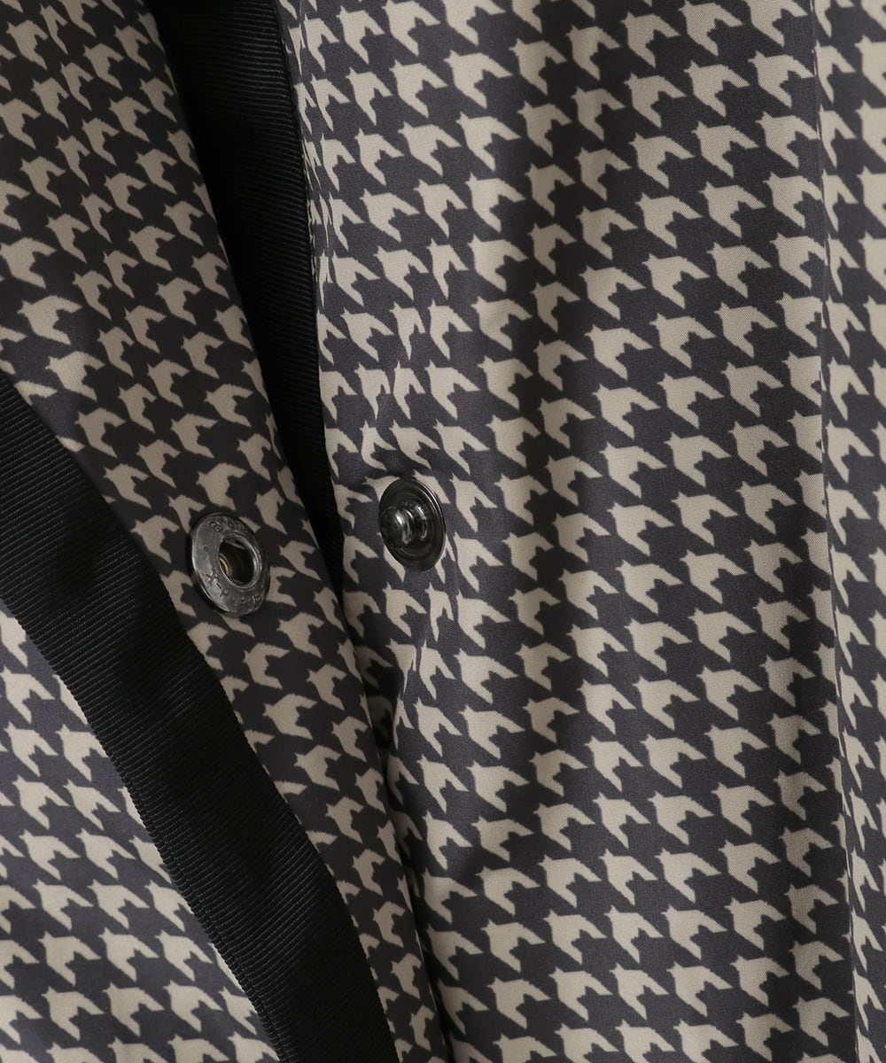 R6UAF01590 HIROKO BIS(小さいサイズ)(メゾン ドゥ サンク) 【小さいサイズ】千鳥プリントテープアクセントダウンコート ブラック