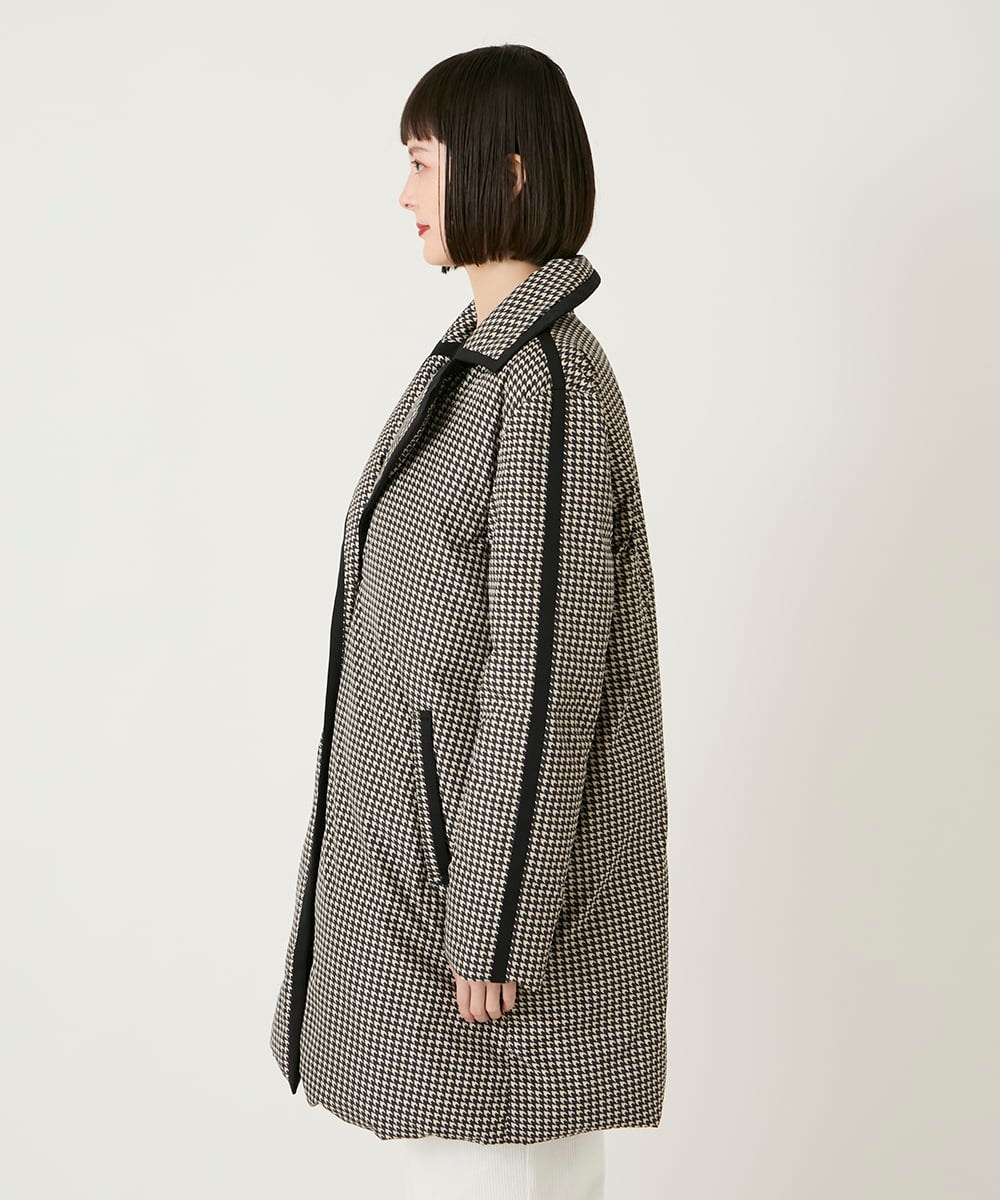 R6UAF01590 HIROKO BIS(小さいサイズ)(メゾン ドゥ サンク) 【小さいサイズ】千鳥プリントテープアクセントダウンコート ブラック