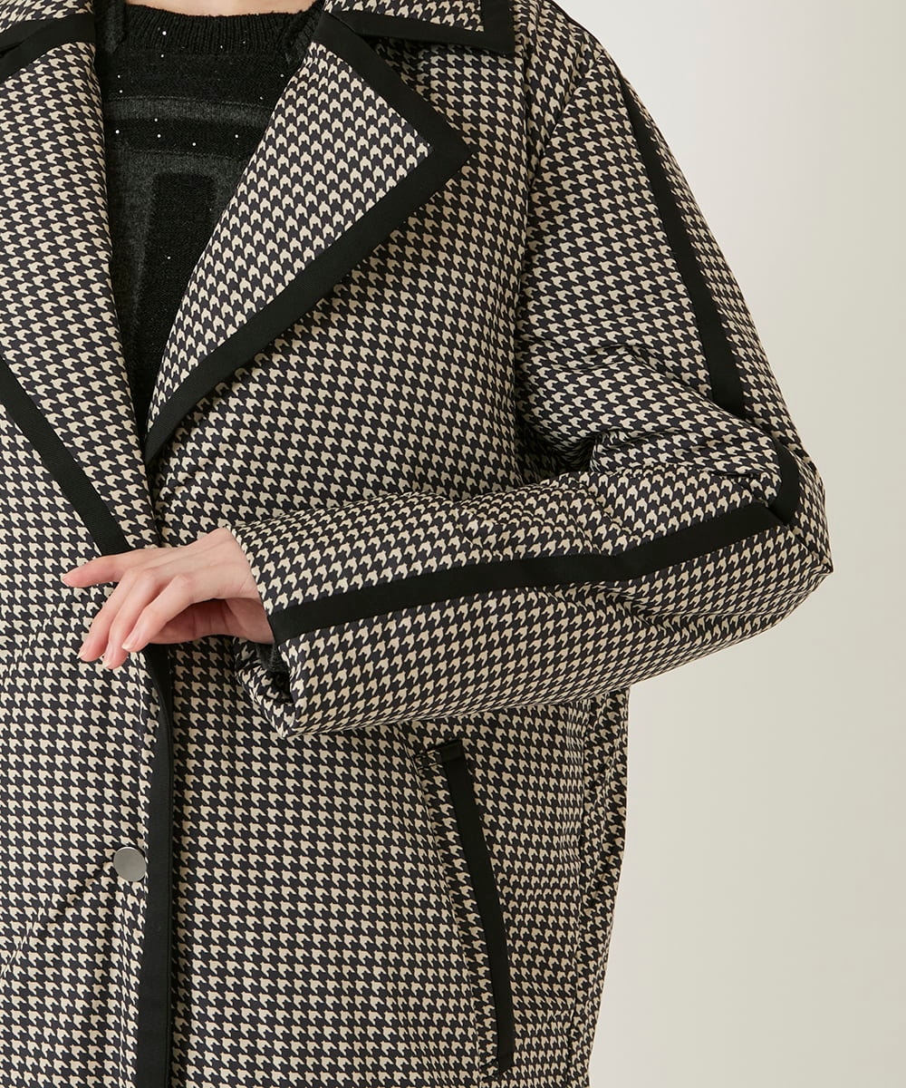 R6UAF01590 HIROKO BIS(小さいサイズ)(メゾン ドゥ サンク) 【小さいサイズ】千鳥プリントテープアクセントダウンコート ブラック