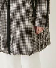 R6UAF01590 HIROKO BIS(小さいサイズ)(メゾン ドゥ サンク) 【小さいサイズ】千鳥プリントテープアクセントダウンコート ブラック