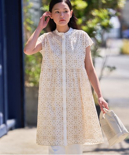 RBBFD34390 HIROKO BIS アイレット刺繍フレンチスリーブチュニックブラウス