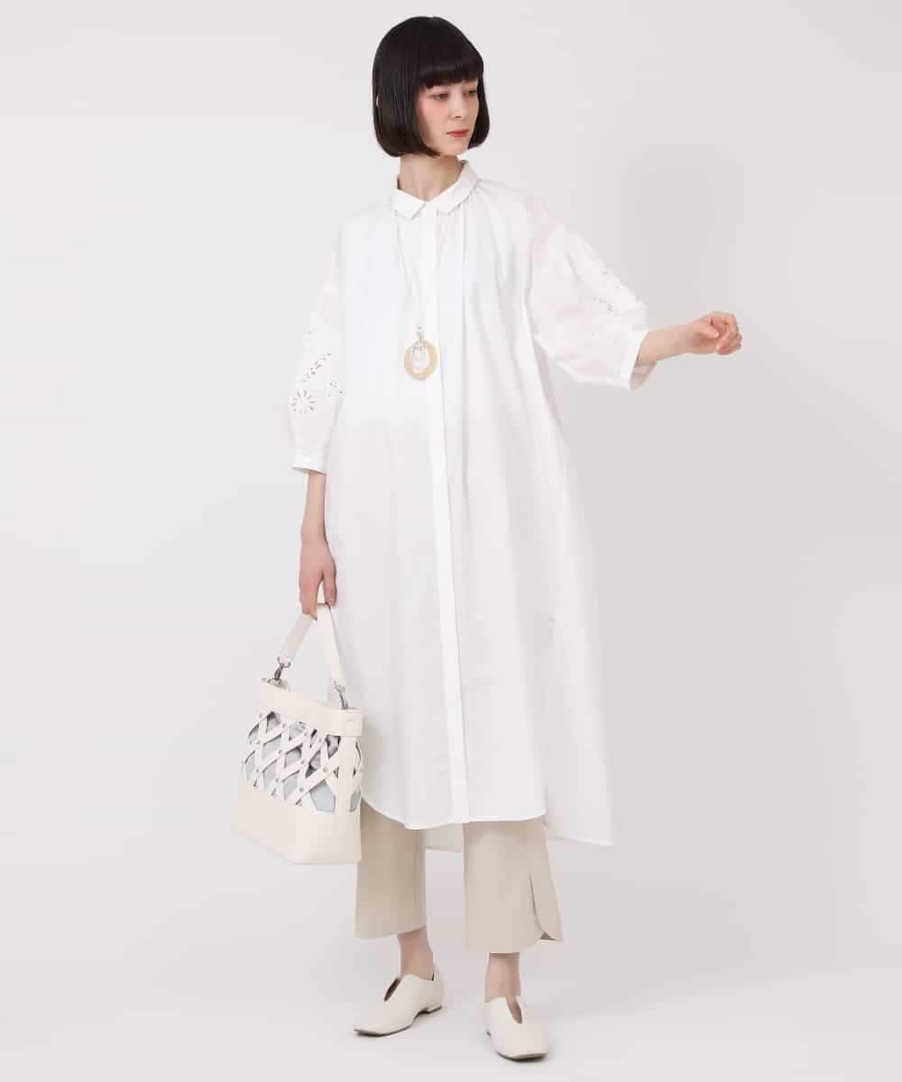 RBEHV21330 HIROKO BIS(ヒロコ ビス) 刺繍スリーブデザインシャツワンピース /洗える ホワイト