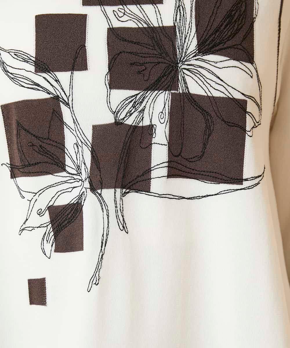 RBFED31360 HIROKO BIS(ヒロコ ビス) 花刺繍フレーム配色デザインプルオーバー ホワイト